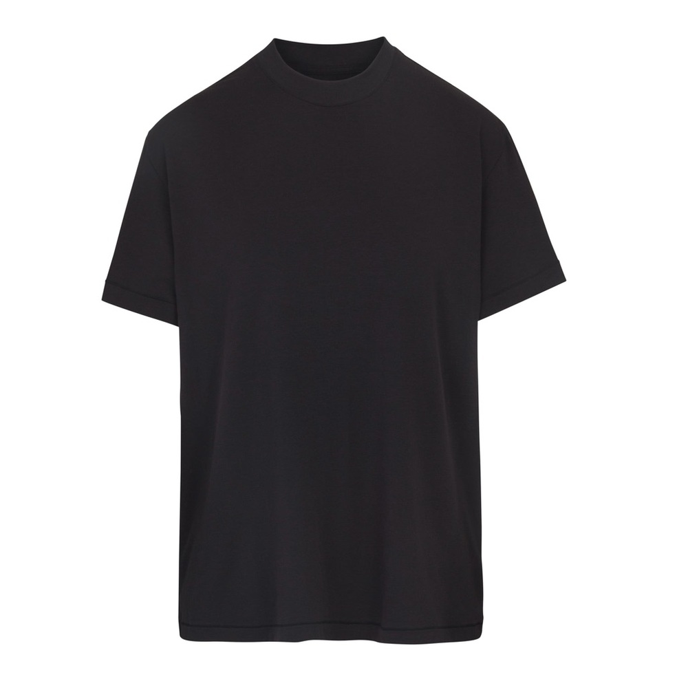 Skims Boyfriend Tshirt in Onyx (Black). Size Small